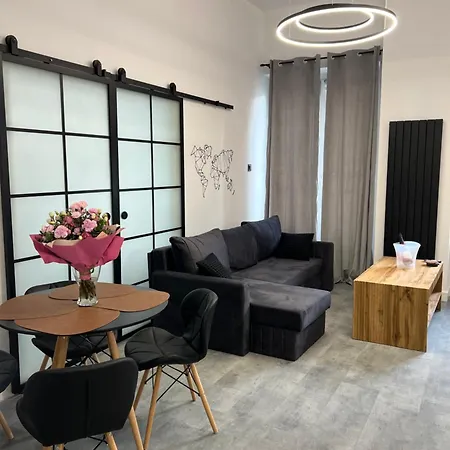 Loft W Centrum Z Jacuzzi Apartment