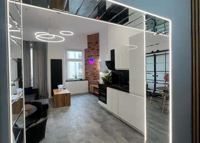 Loft W Centrum Z Jacuzzi * ヴロツワフ