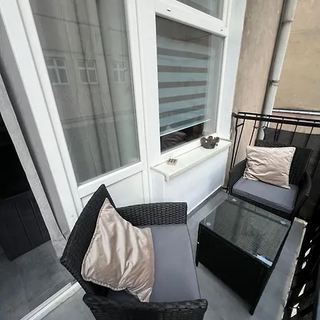 Loft W Centrum Z Jacuzzi 브로츠와프