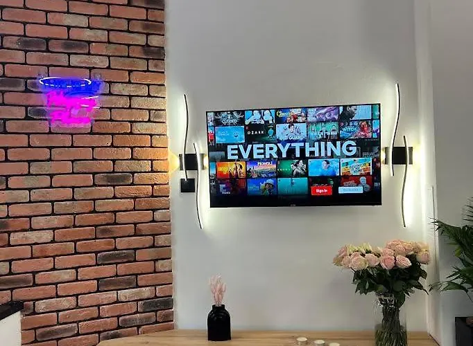 Loft W Centrum Z Jacuzzi Apartment