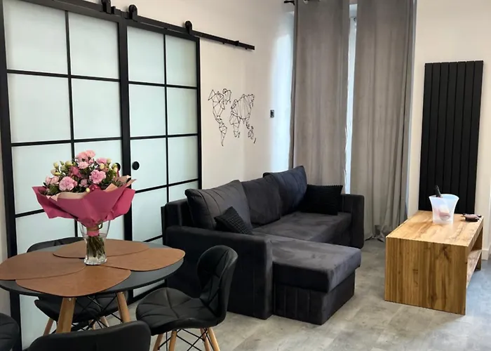 Loft W Centrum Z Jacuzzi Apartment